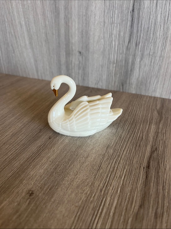 Lenox Other - Lenox Porcelain Swan Card Holder